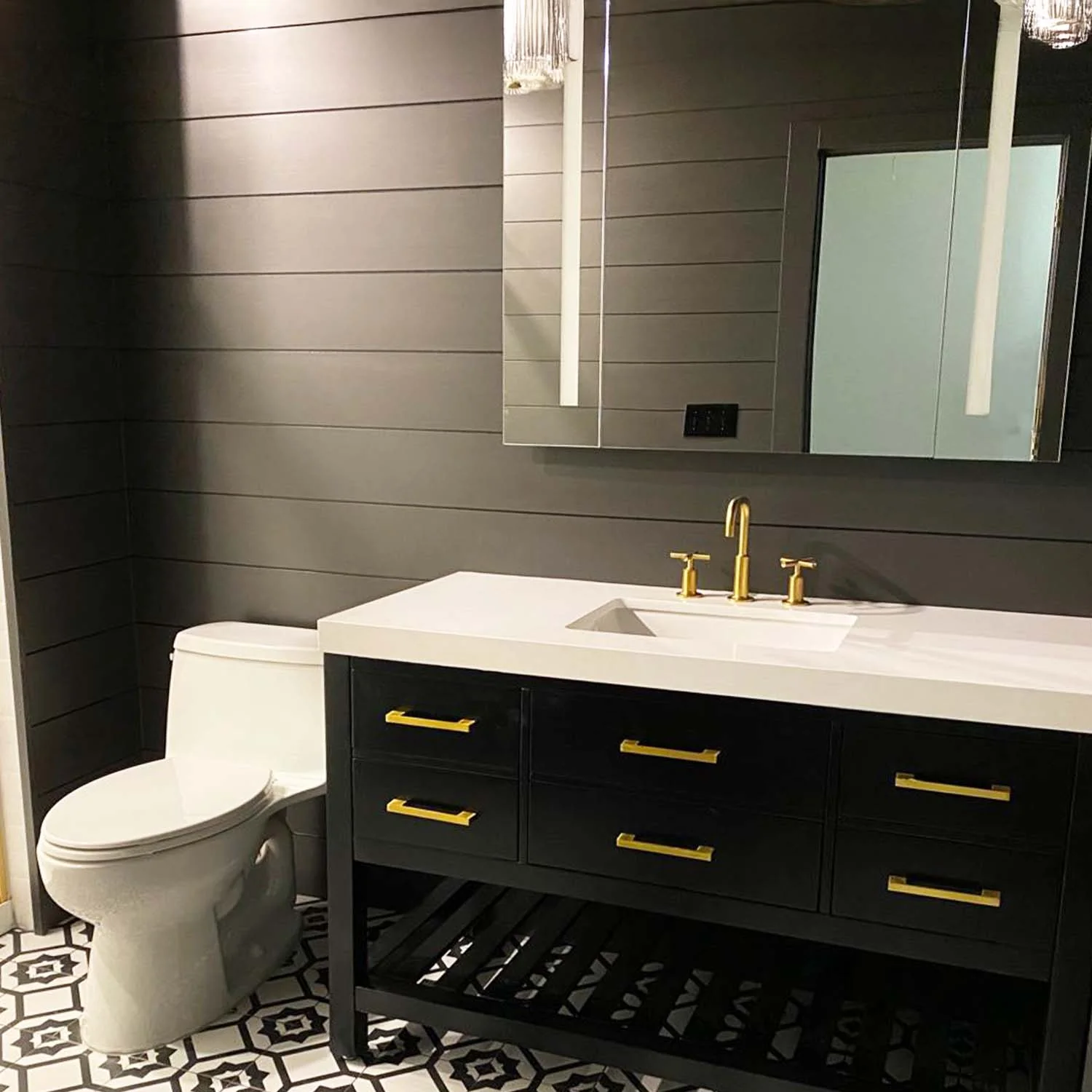 Primed White Wood Shiplap Boards (25 SF) - Image 13