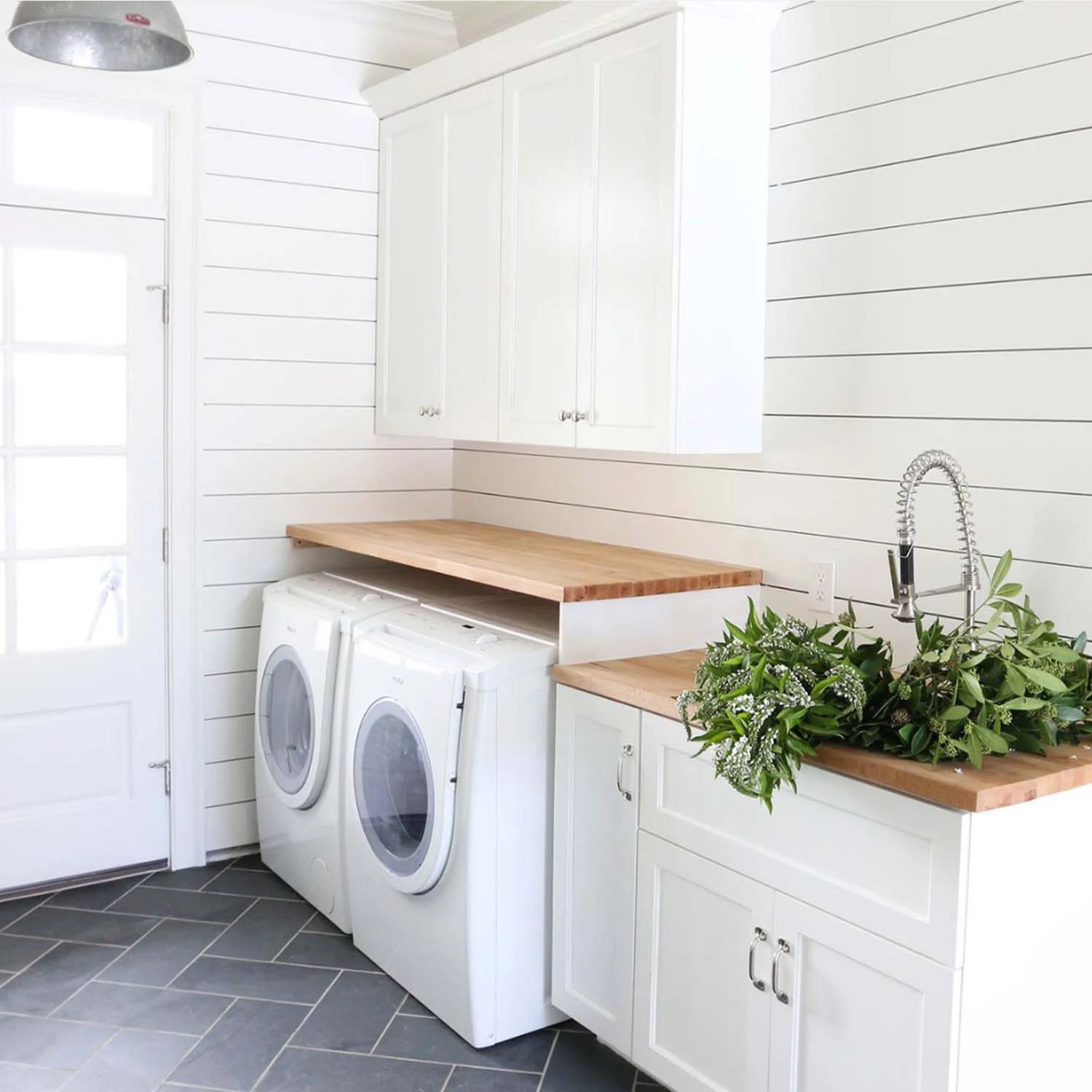 Primed White Wood Shiplap Boards (25 SF) - Image 5